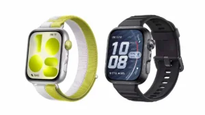 Huawei Watch Fit 5 Pro з чорним ремінцем поряд з Apple Watch з зеленим