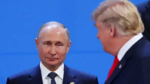 Дональд Трамп і Володимир Путін на тлі переговорів щодо війни в Україні