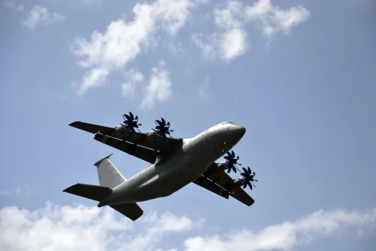 Ан-70: унікальний український військово-транспортний літак з пропфанами, що випереджає час