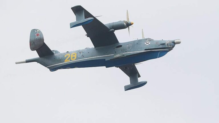 Бе-12 Чайка — протичовновий амфібійний літак СРСР