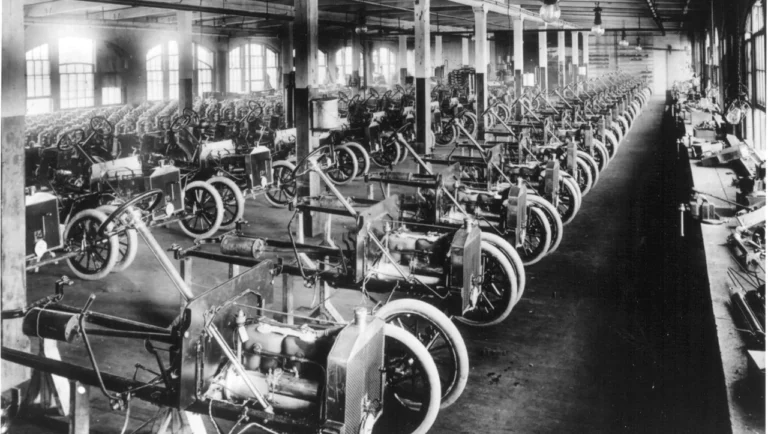Ford Motor Company: от скромного старта в Детройте до глобального символа надежности и инноваций