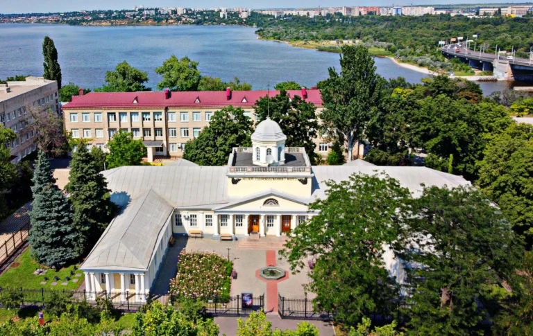 Історія, що дихає життям: від наказу адміралтейства до сучасного фахового коледжу