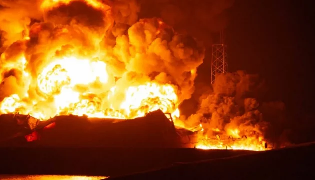 Росіяни два дні били балістикою та дронами по об’єктах Нафтогазу