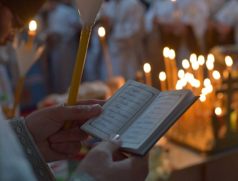 Що святять на стрітення: свічки, вода та світло зустрічі