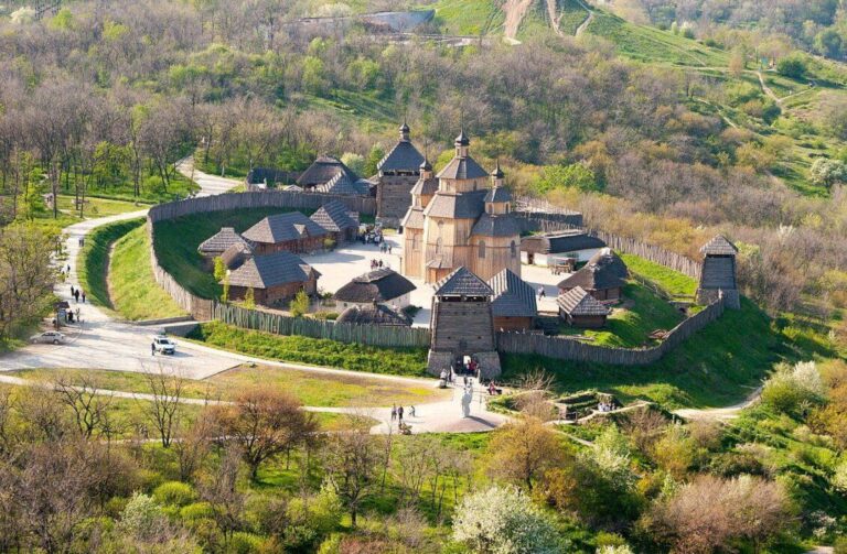 Заснування першої січі: фортеця Байди на Хортиці та народження козацької традиції
