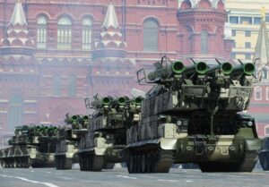 Российские системы ПВО на параде у Кремля в Москве