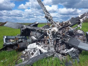 Обломки сбитого дроном Ми-28 над Белгородчиной