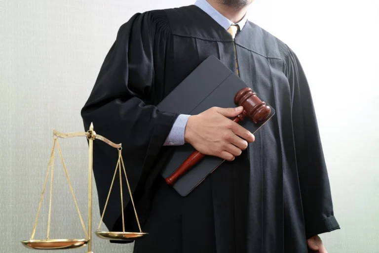 Чи може суддя змінити своє рішення