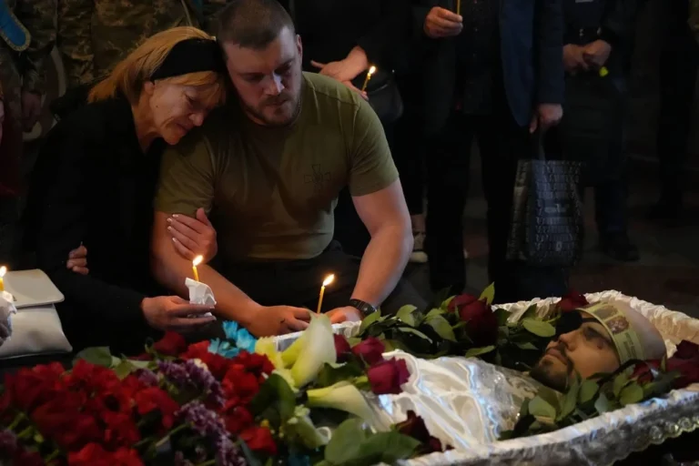 Если погиб брат на войне: права, поддержка, как жить дальше