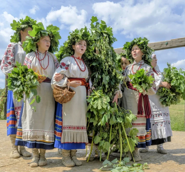Коли Трійця: дата, історія та живі традиції Зелених свят