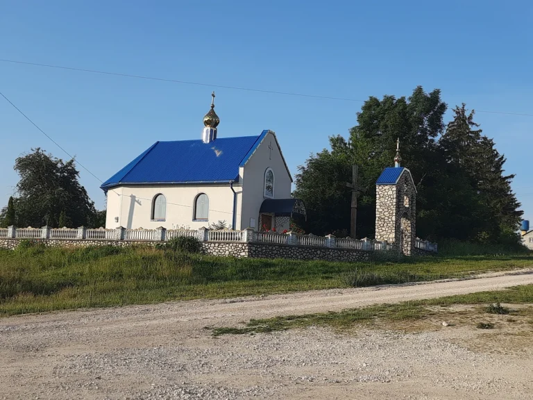 Лапаевка: село под Львовом, где тысячелетняя история переплетается с научным духом и несгибаемостью общины