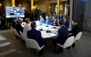 Макрон скликає коаліцію в Парижі для посилення ППО України
