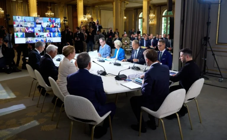 Макрон скликає коаліцію в Парижі для посилення ППО України