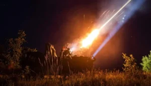 ППО веде вогонь по дронах і ракетах РФ під час нічного удару