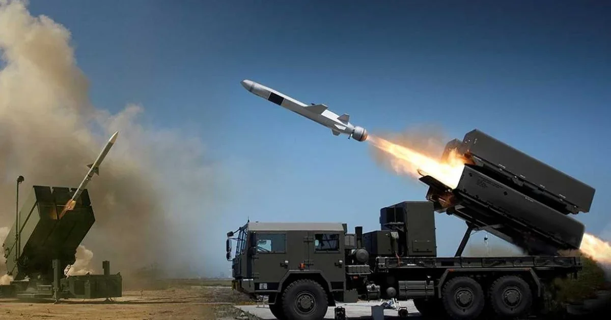 Запуск ракеты Patriot с мобильной установки для ПВО Украины