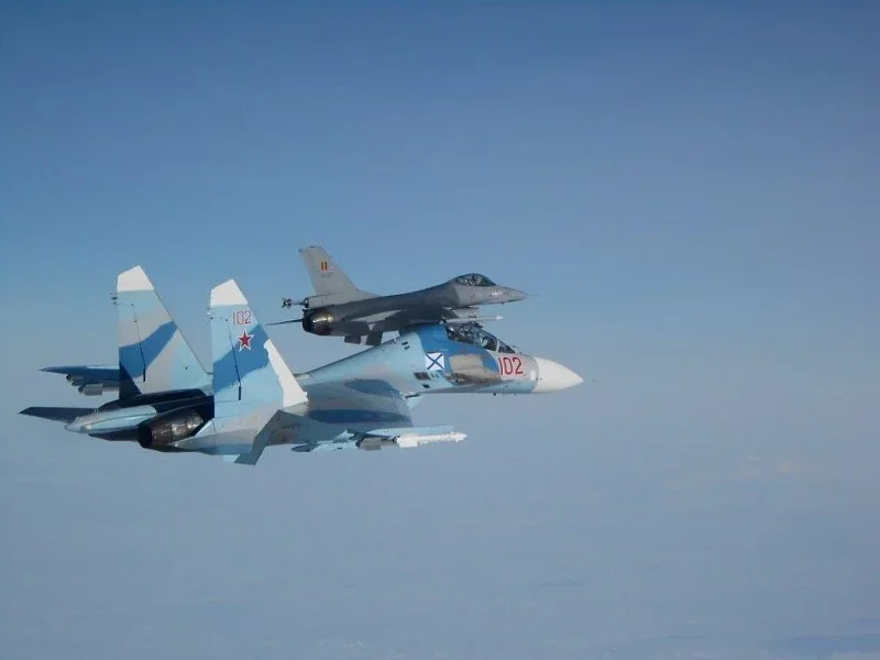 Польські винищувачі перехоплюють два російські Су-30 над Балтикою