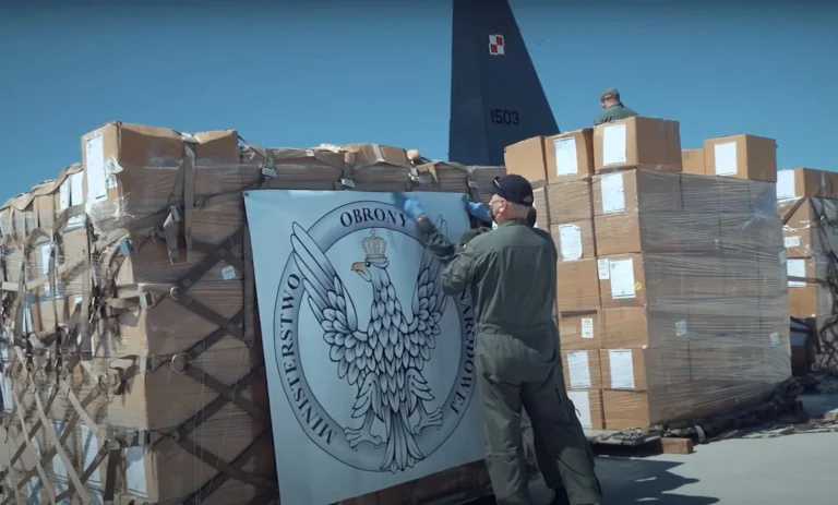 Польща відмовляється від миротворців в Україні, але пропонує логістику