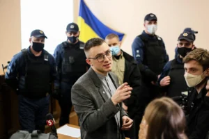 Сергій Стерненко освіта: юридичний шлях активіста