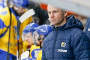 Скандал у збірній України з хокею: тренери без роботи після тріумфу