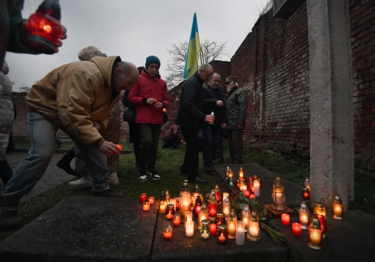 Свеча памяти Голодомора: традиция, сохраняющая свет среди тьмы