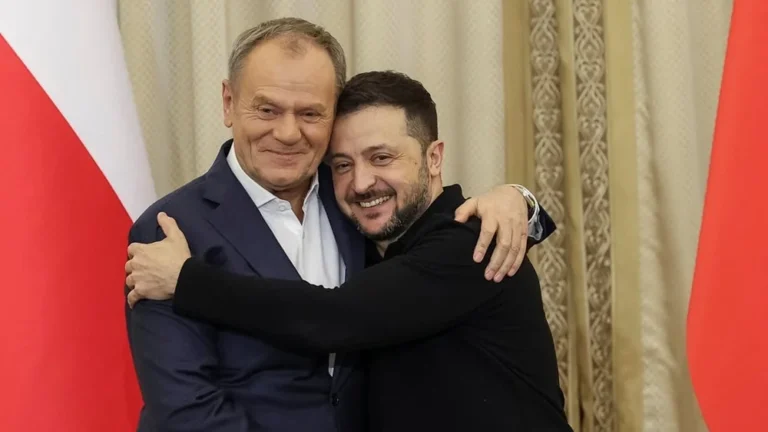 Туск закликав поляків стримати емоції заради примирення з Україною