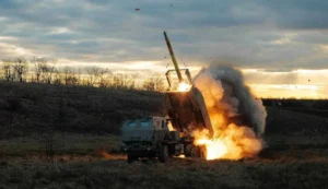 Українська HIMARS завдає удару по військових обєктах на Донеччині