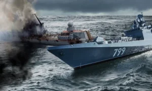Уничтоженный корабль Черноморского флота РФ в Черном море