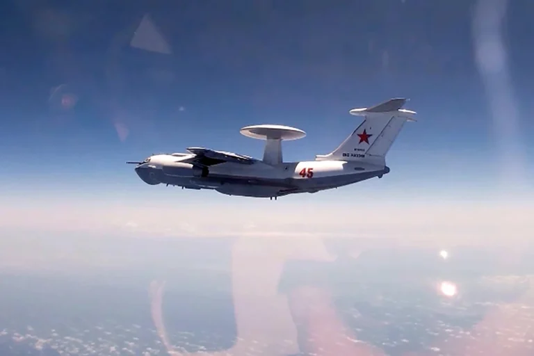 Літак А-50: летючий радар, який бачить за обрій