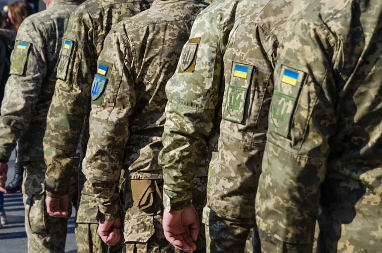Найбільша армія світу у 2026 році: хто лідирує за чисельністю та чому це важливо