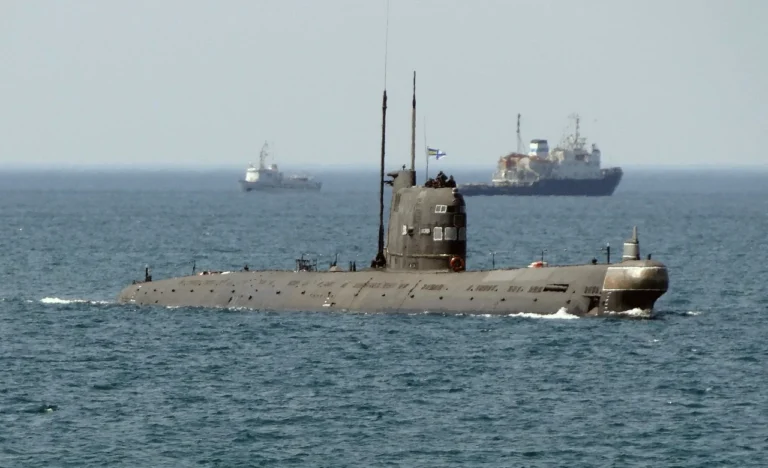 Підводні човни: тихий хижак морських глибин